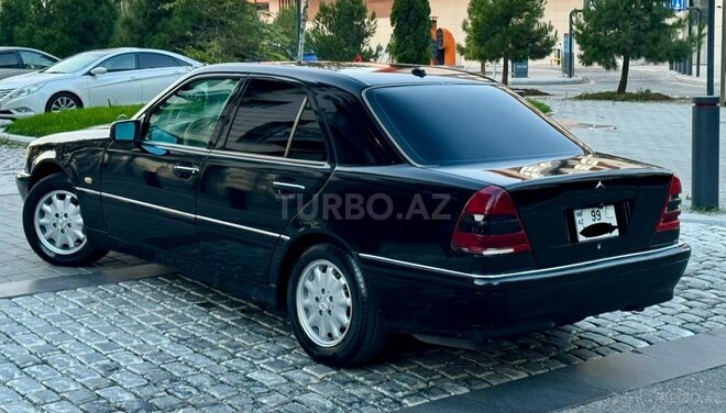 Mercedes C 230 2000, 298,000 km - 2.3 l - Bakı