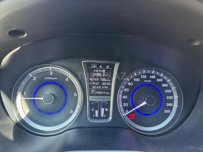Hyundai Grandeur 2015, 294,611 km - 2.2 л - Bakı