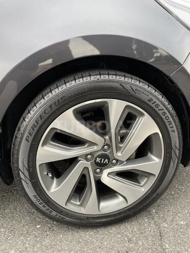 Kia Rio 2015, 192,000 km - 1.4 l - Qax