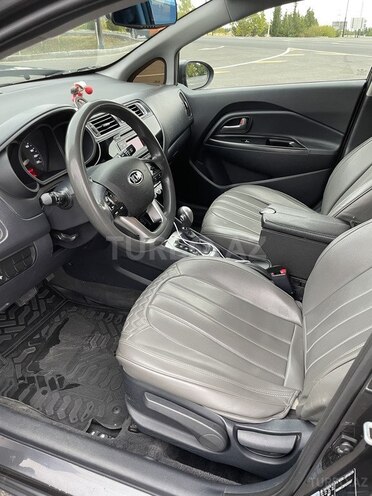 Kia Rio 2015, 192,000 km - 1.4 l - Qax