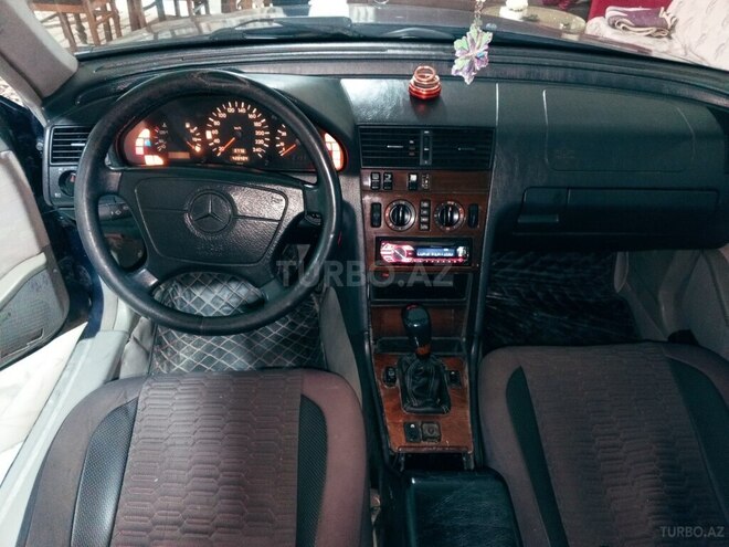 Mercedes C 180 1994, 220,646 km - 1.8 l - Zaqatala