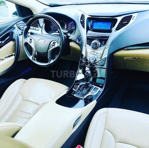 Hyundai Grandeur 2011, 242,000 km - 3.0 l - Bakı