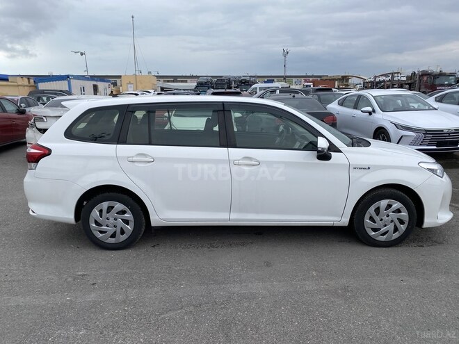 Toyota Corolla Fielder 2019, 105,000 km - 1.5 л - Bakı
