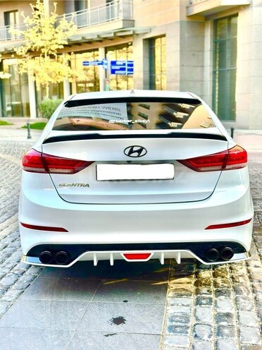 Hyundai Elantra 2017, 115,567 km - 2.0 л - Bakı
