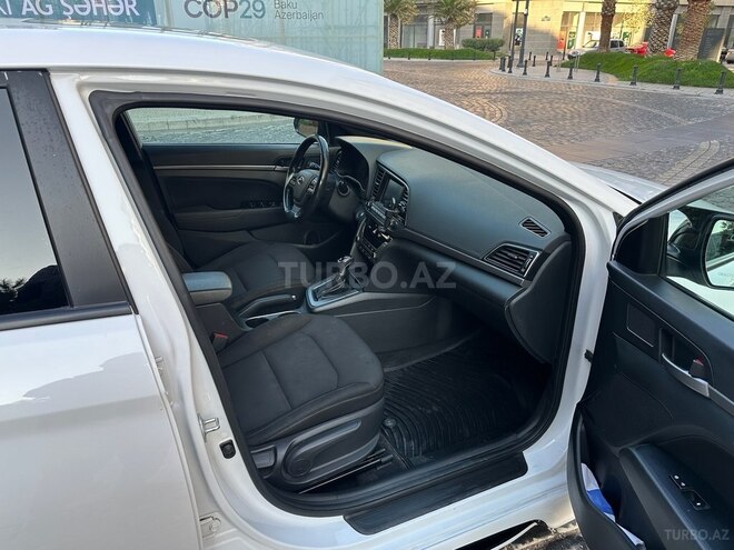 Hyundai Elantra 2017, 115,567 km - 2.0 л - Bakı