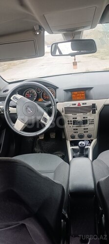 Opel Astra 2007, 193,845 km - 1.4 l - Şamaxı