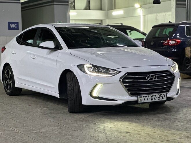 Hyundai Elantra 2018, 128,748 km - 2.0 л - Bakı