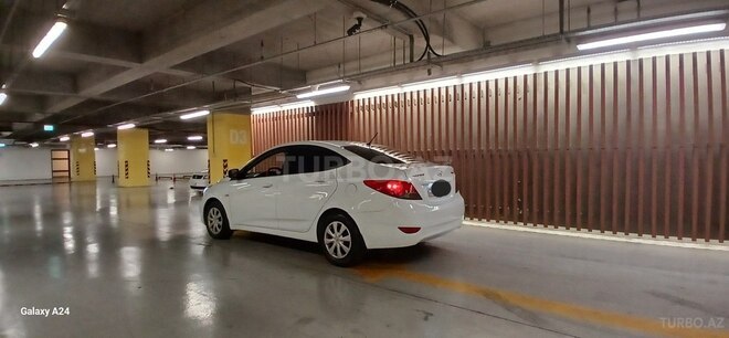 Hyundai Accent 2011, 231,000 km - 1.4 l - Gəncə