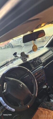 Opel Vectra 1996, 350,000 km - 1.8 l - Cəlilabad