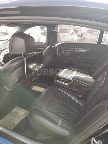 BMW 740 2016, 196,235 km - 3.0 l - Bakı