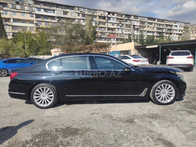 BMW 740 2016, 196,235 km - 3.0 l - Bakı