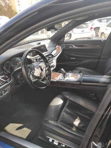 BMW 740 2016, 196,235 km - 3.0 l - Bakı