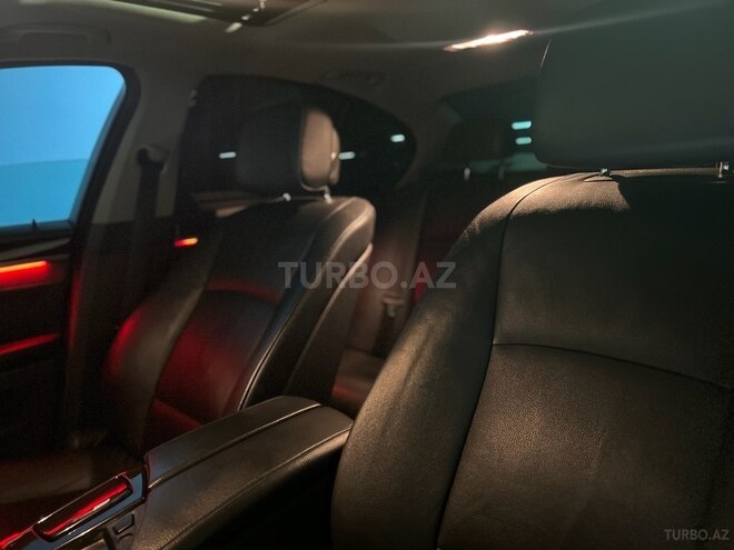 BMW 528 2014, 190,000 km - 2.0 l - Gəncə