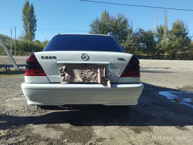 Mercedes C 220 d 2000, 360,000 km - 2.2 l - İmişli