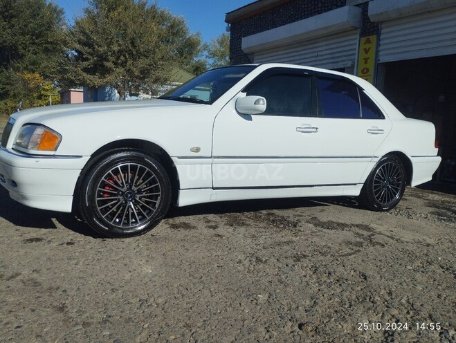 Mercedes C 220 d 2000, 360,000 km - 2.2 l - İmişli