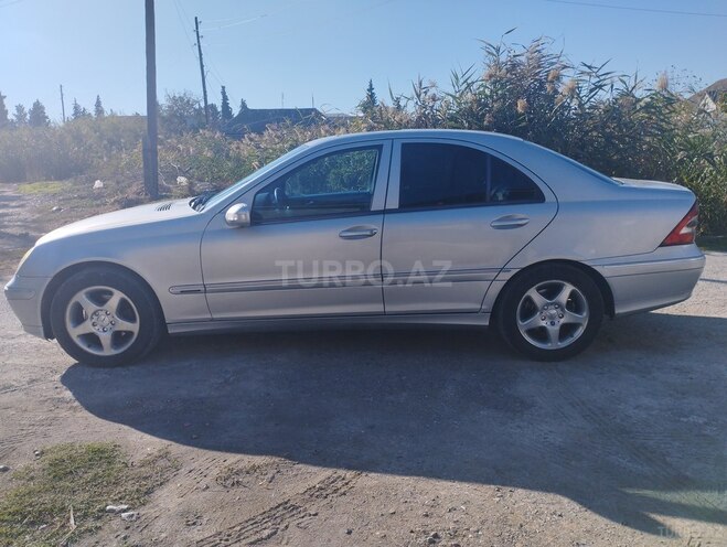 Mercedes C 220 d 2000, 555,470 km - 2.2 l - Ucar