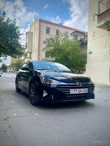 Hyundai Elantra 2018, 107,000 km - 2.0 l - Bakı