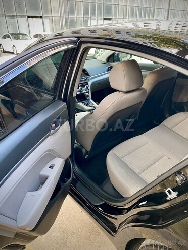 Hyundai Elantra 2018, 107,000 km - 2.0 l - Bakı