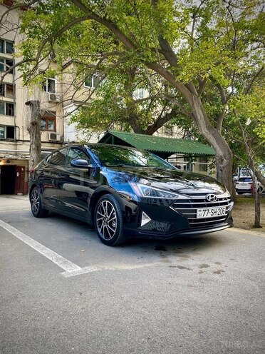 Hyundai Elantra 2018, 107,000 km - 2.0 l - Bakı