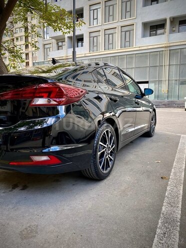 Hyundai Elantra 2018, 107,000 km - 2.0 l - Bakı