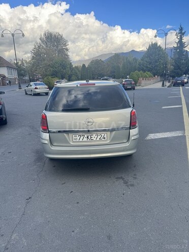 Opel Astra 2005, 273,000 km - 1.3 л - Qax