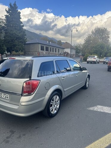 Opel Astra 2005, 273,000 km - 1.3 л - Qax