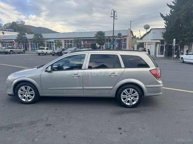 Opel Astra 2005, 273,000 km - 1.3 л - Qax