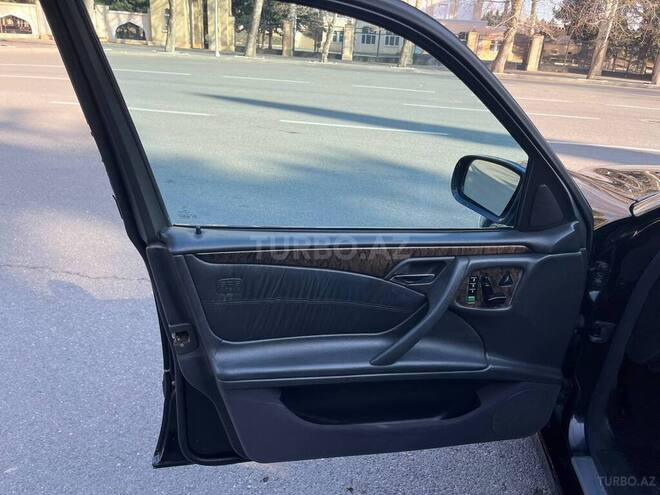 Mercedes E 320 2000, 224,000 km - 3.2 l - Mingəçevir