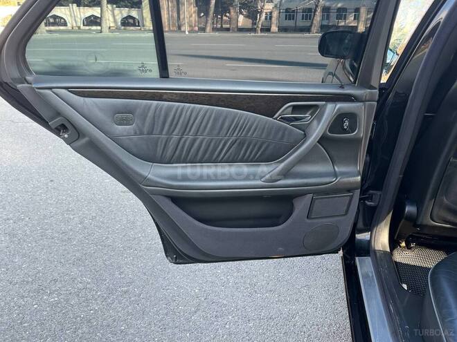 Mercedes E 320 2000, 224,000 km - 3.2 l - Mingəçevir