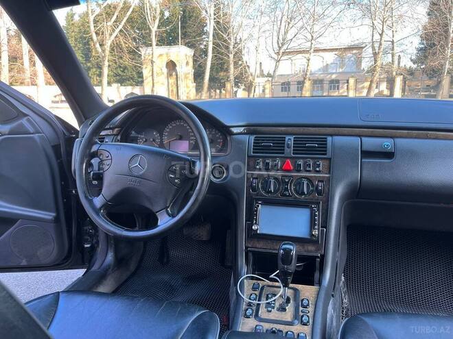 Mercedes E 320 2000, 224,000 km - 3.2 l - Mingəçevir