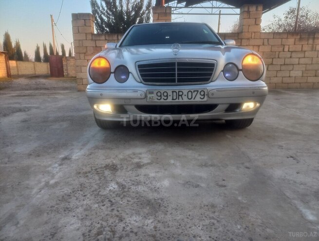 Mercedes E 220 d 2001, 650,000 km - 2.2 л - Saatlı