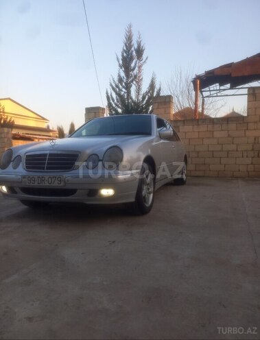 Mercedes E 220 d 2001, 650,000 km - 2.2 л - Saatlı