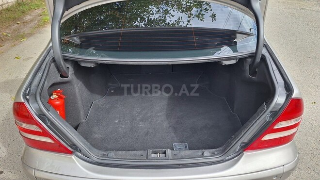 Mercedes C 220 d 2005, 480,000 km - 2.2 l - Bakı