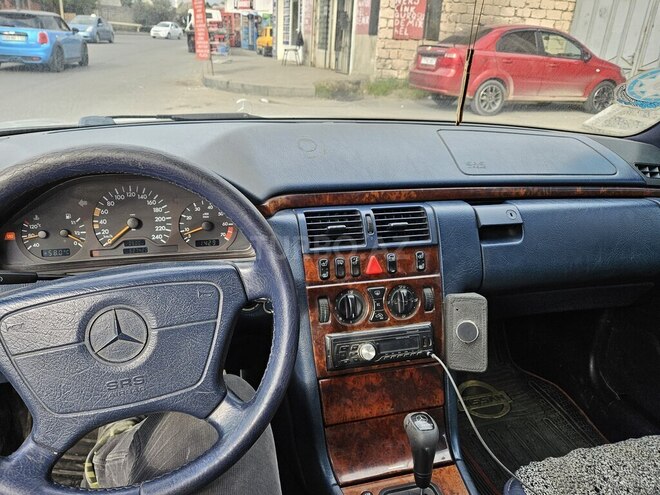 Mercedes E 200 1997, 627,420 km - 2.0 l - Bakı