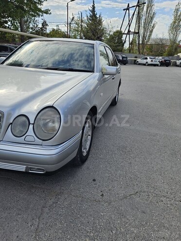 Mercedes E 200 1997, 627,420 km - 2.0 l - Bakı