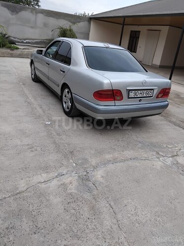 Mercedes E 200 1996, 280,000 km - 2.0 л - Şəmkir