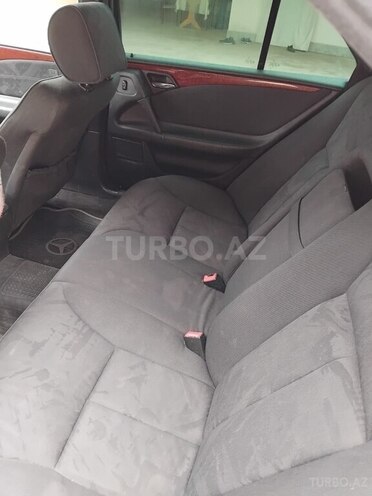 Mercedes E 200 1996, 280,000 km - 2.0 л - Şəmkir