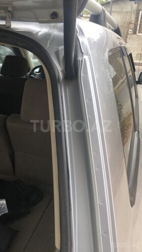 Mitsubishi Outlander 2004, 338,000 km - 2.4 л - Qusar