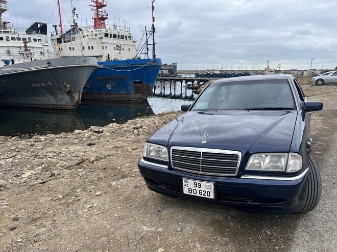 Mercedes C 240 1999, 289,000 km - 2.4 l - Bakı
