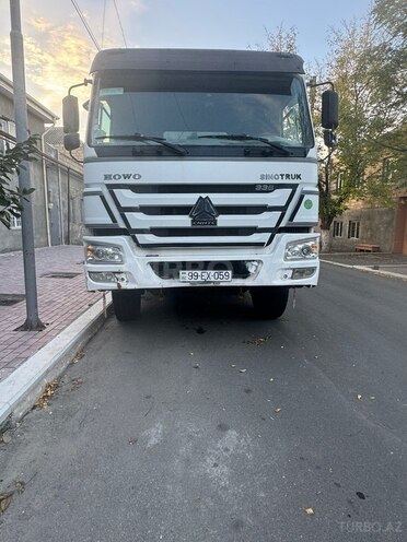 HOWO Sinotruk 2013, 200,000 km - 9.7 l - Gəncə
