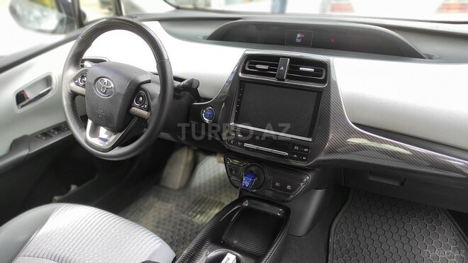 Toyota Prius 2018, 89,400 km - 1.8 l - Bakı