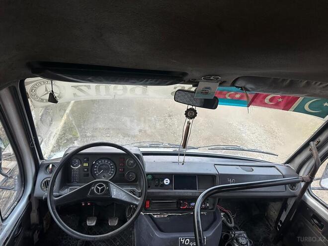 Mercedes 208 D 1994, 390,000 km - 2.3 l - Bakı