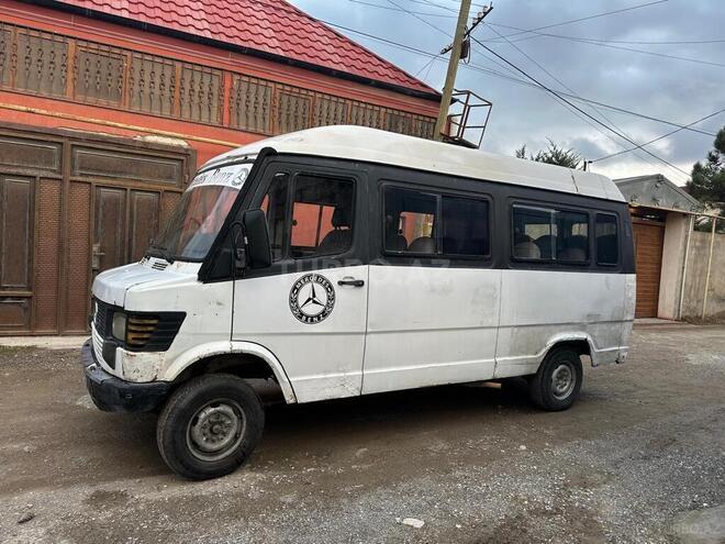 Mercedes 208 D 1994, 390,000 km - 2.3 l - Bakı