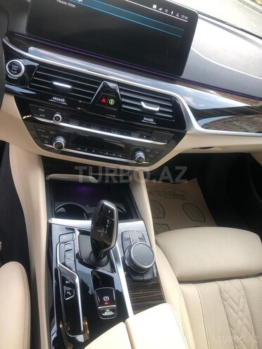 BMW 530e 2022, 31,000 km - 2.0 л - Bakı