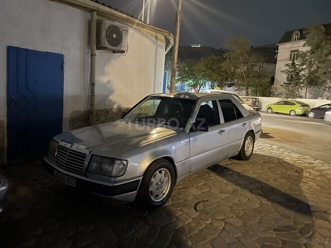 Mercedes E 200 d 1991, 300,000 km - 2.0 l - Bakı