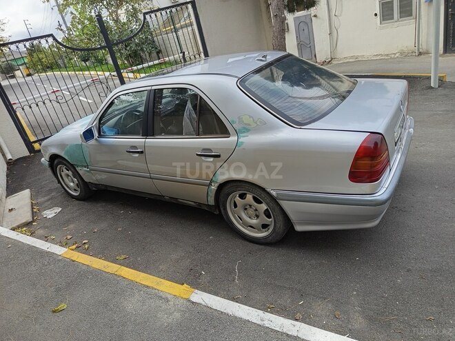 Mercedes C 250 d 1998, 323,135 km - 2.5 l - Bakı