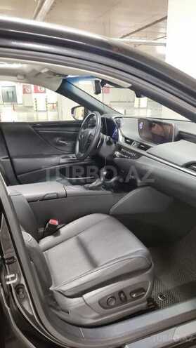 Lexus ES 300h 2021, 54,000 km - 2.5 l - Bakı