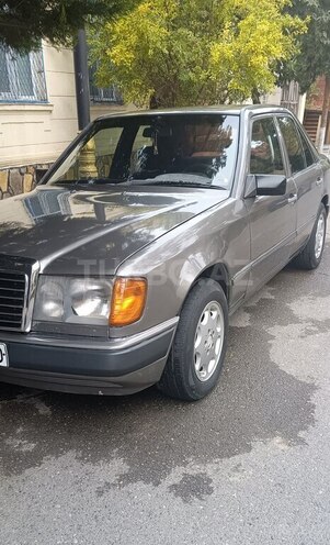 Mercedes E 230 1989, 400,000 km - 2.3 l - Gəncə