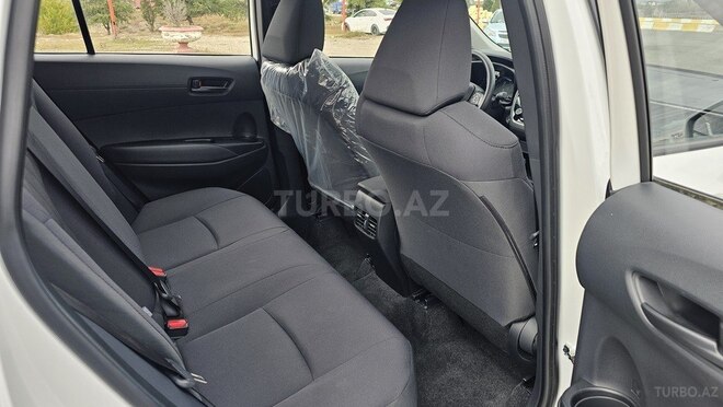 Toyota Corolla Cross 2024, 0 km - 2.0 л - Gəncə