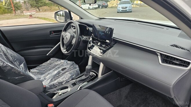 Toyota Corolla Cross 2024, 0 km - 2.0 л - Gəncə